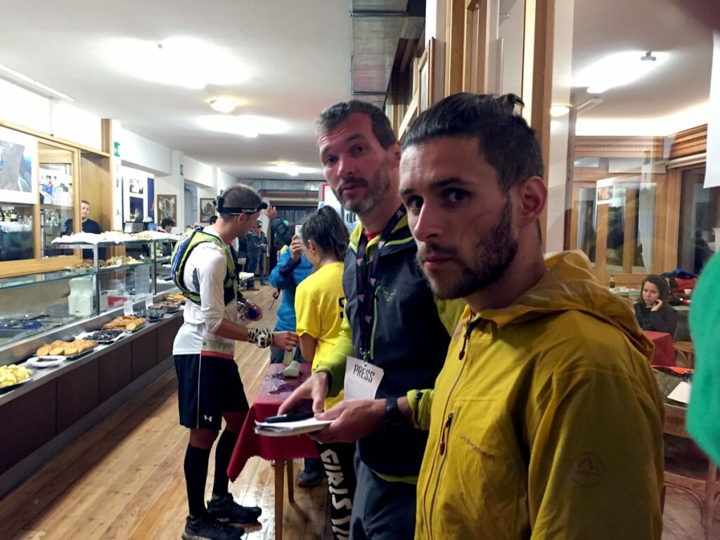 Robbie Britton supporting the runners at the Tre Cime check point